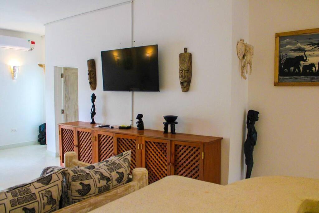 White Villa - Paparemo Beach Watamu Luaran gambar