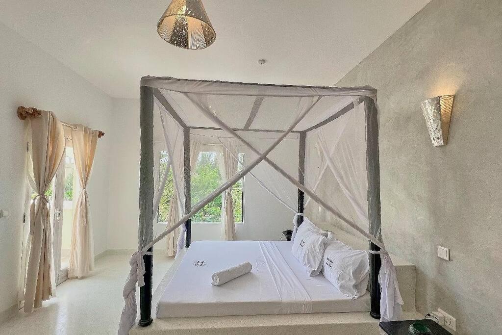 White Villa - Paparemo Beach Watamu Luaran gambar